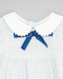 Vestido azul de algodón vichy con cuello blanco y lazo de terciopelo