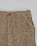 Pantalón niño marrón de espiga con bolsillos laterales