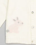 Chaqueta beige de cashmere con intarsia de conejitos