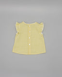 Blusa bebé niña vichy amarillo y blanco con manga volante, detalle ondulina y botones traseros
